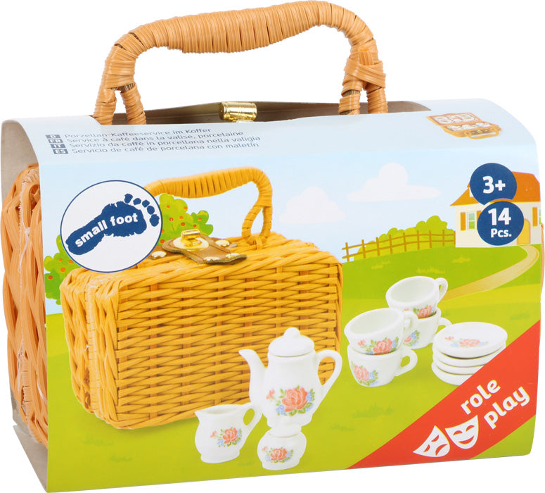 Porzellan-Kaffeeservice im Koffer