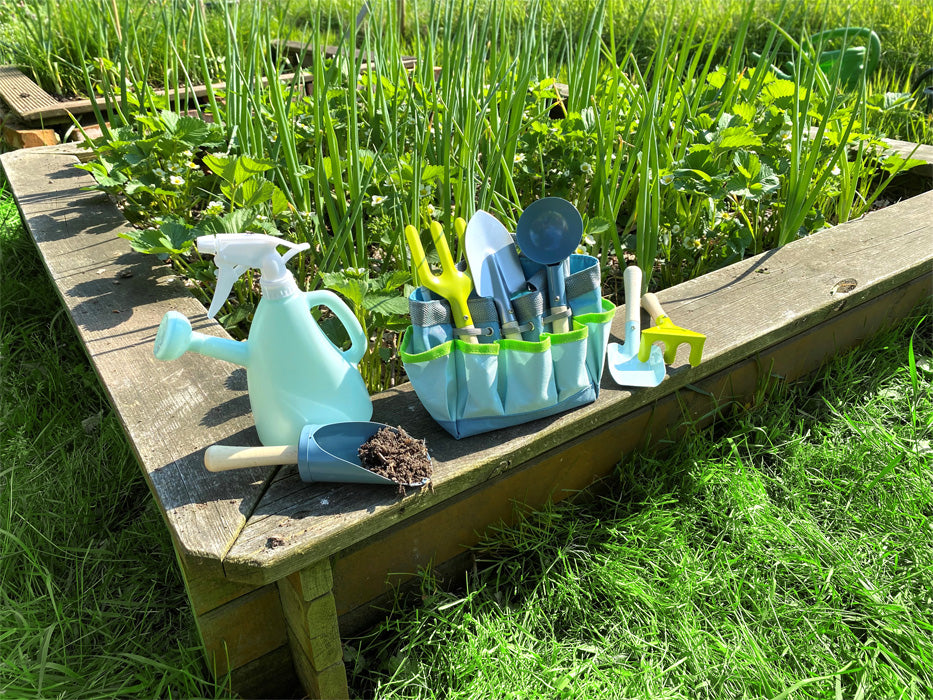 Garden bag with garden tools 