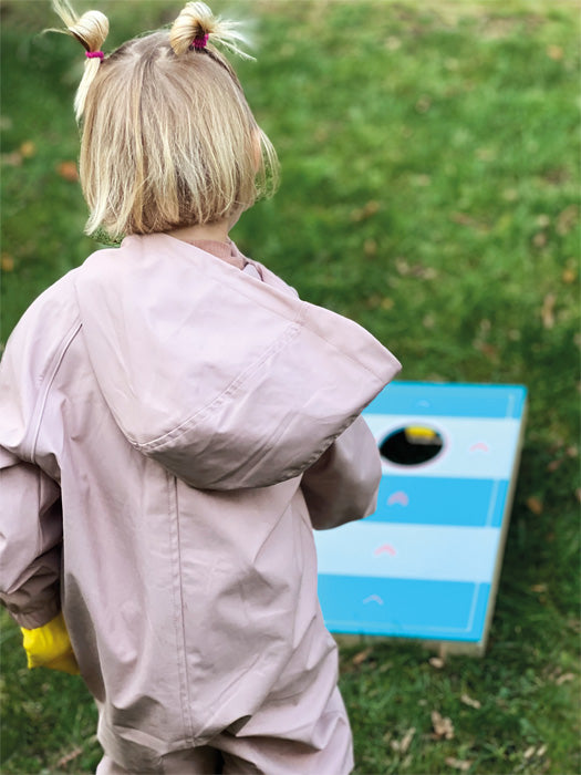 Cornhole und Sling Puck Spiel „Active“