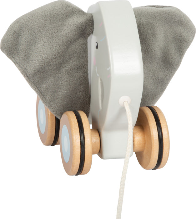 Pull-along elephant with crackling ears