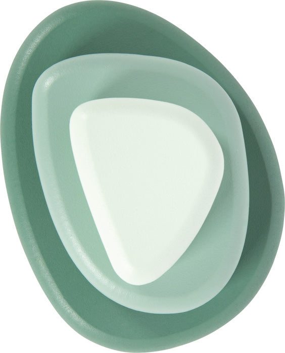 Jeu d'équilibre Montessori avec des pierres de rivière