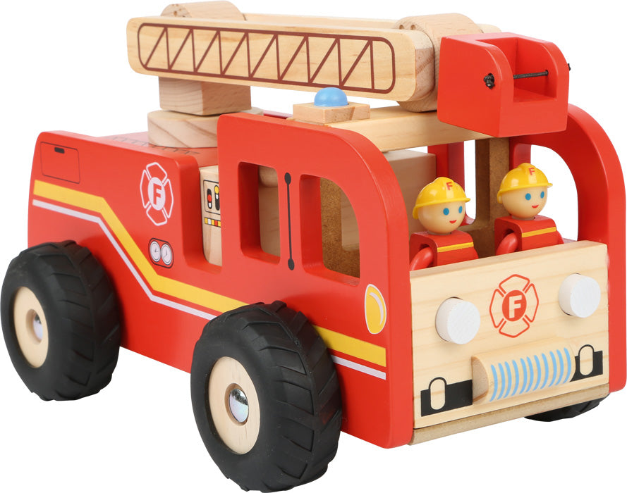 fire engine with turntable ladder 