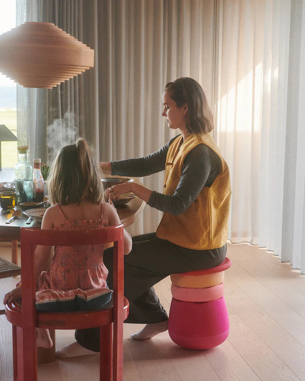 Stapelstein® Dynamic all – Modularer Hocker für Bewegung & Konzentration in jedem Alter - flowers